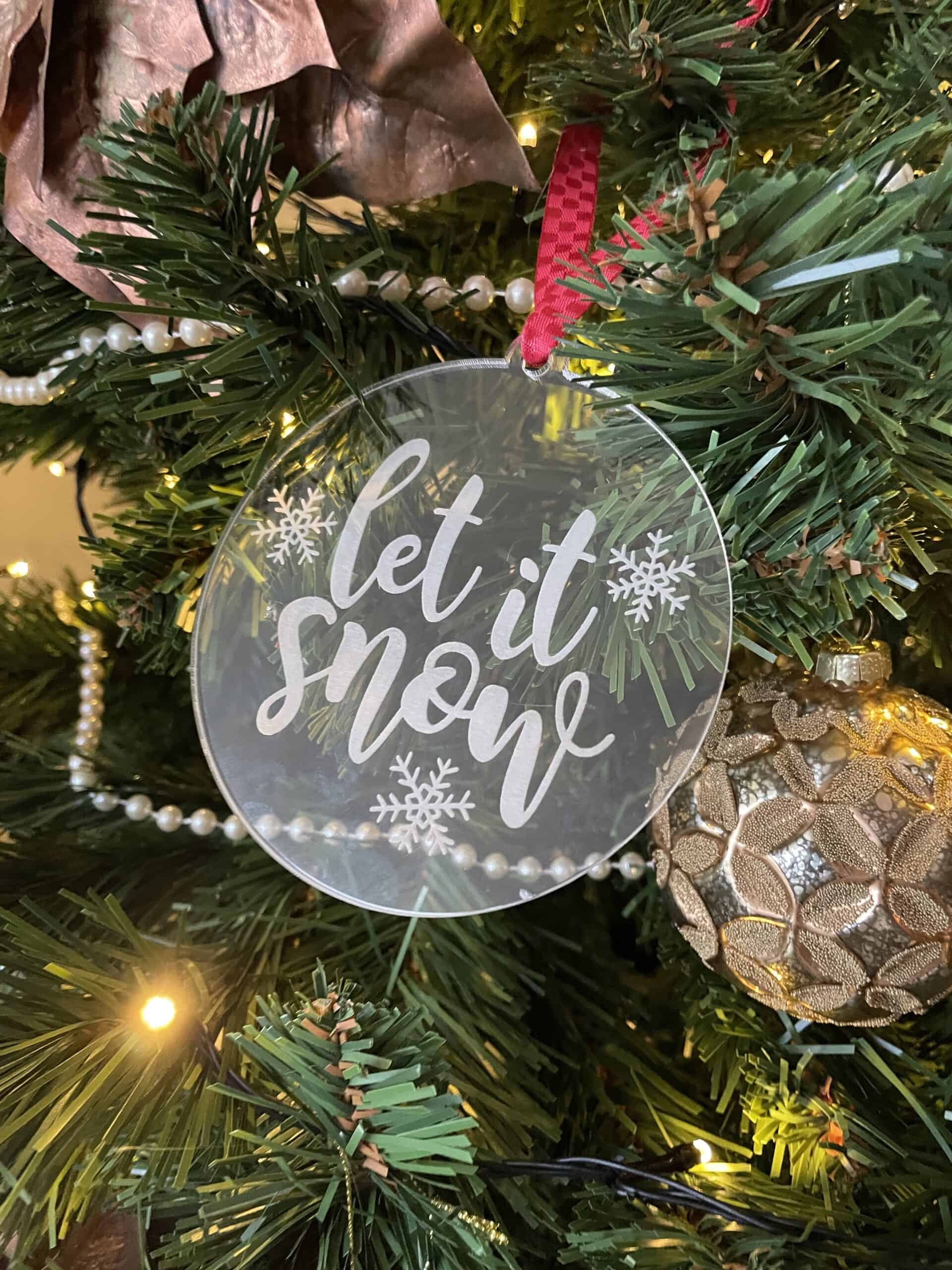 "Let it snow" Plexiglazen Kerstbal 10cm