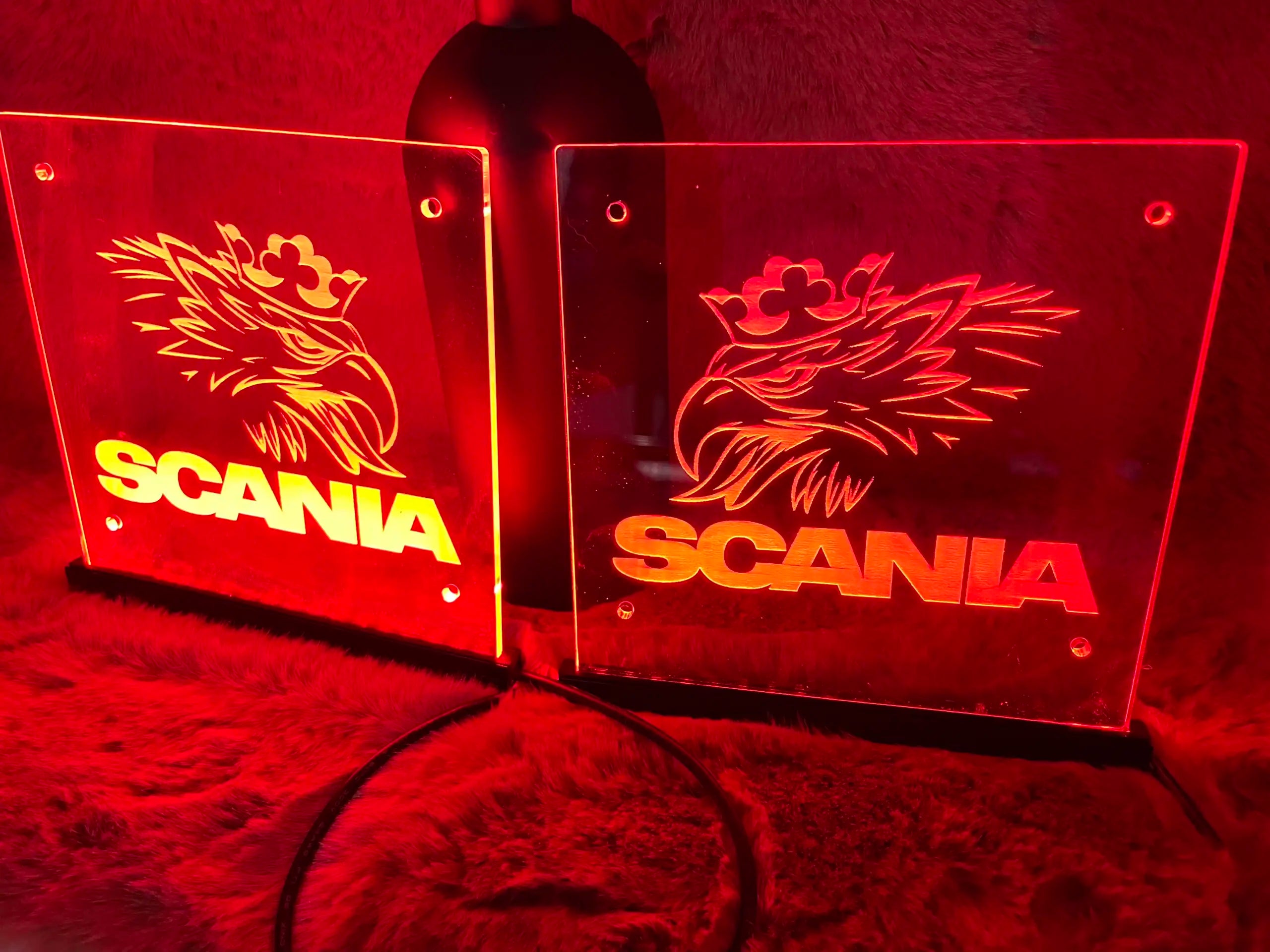 Scania Griffin logo Led bakje set - 15x15cm