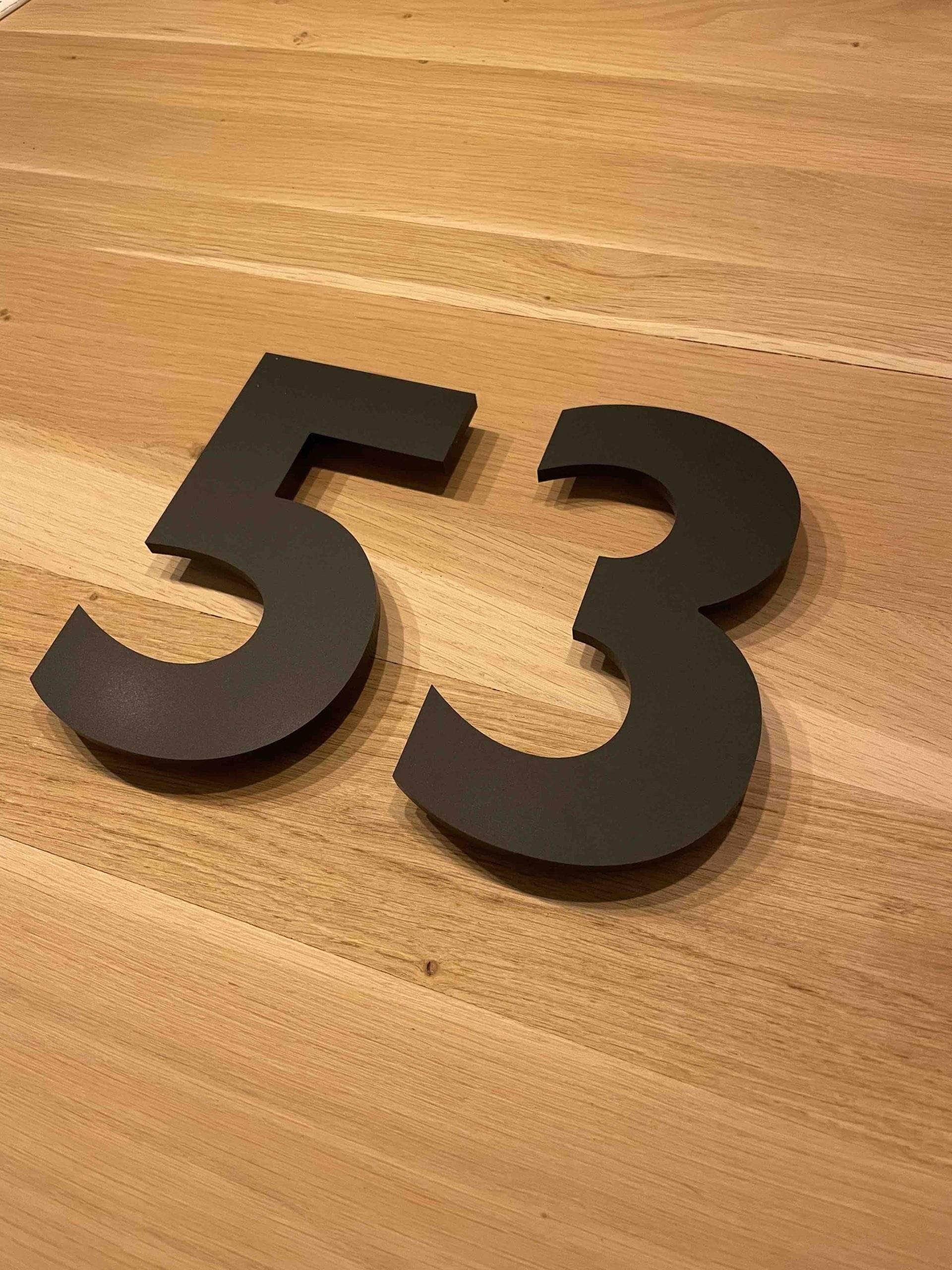 Huisnummer Kunststof 20cm - 8mm